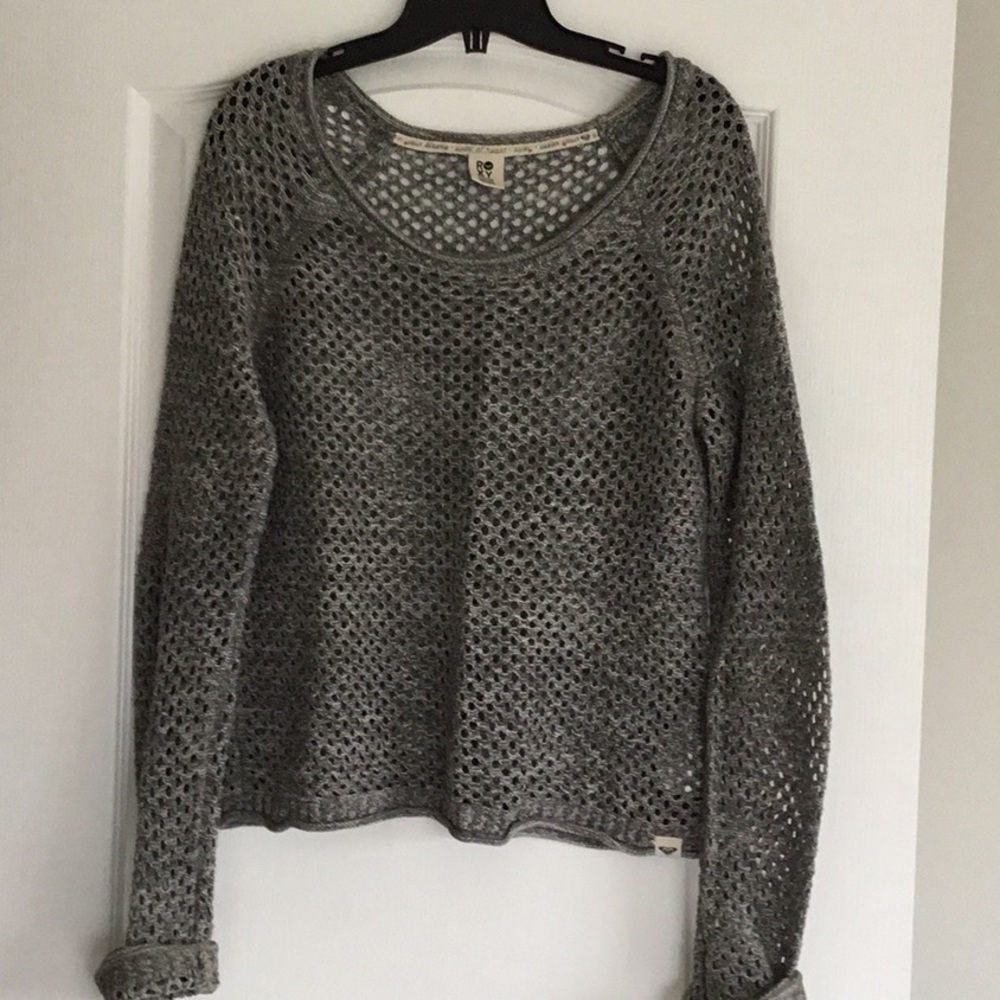 ROXY long sleeve sweater -  size M